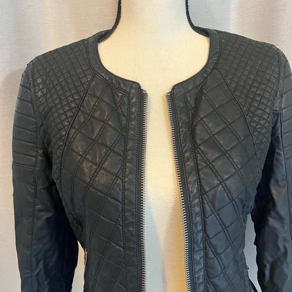Zara Black Quilted Leather Jacket - Picture 2 of 10